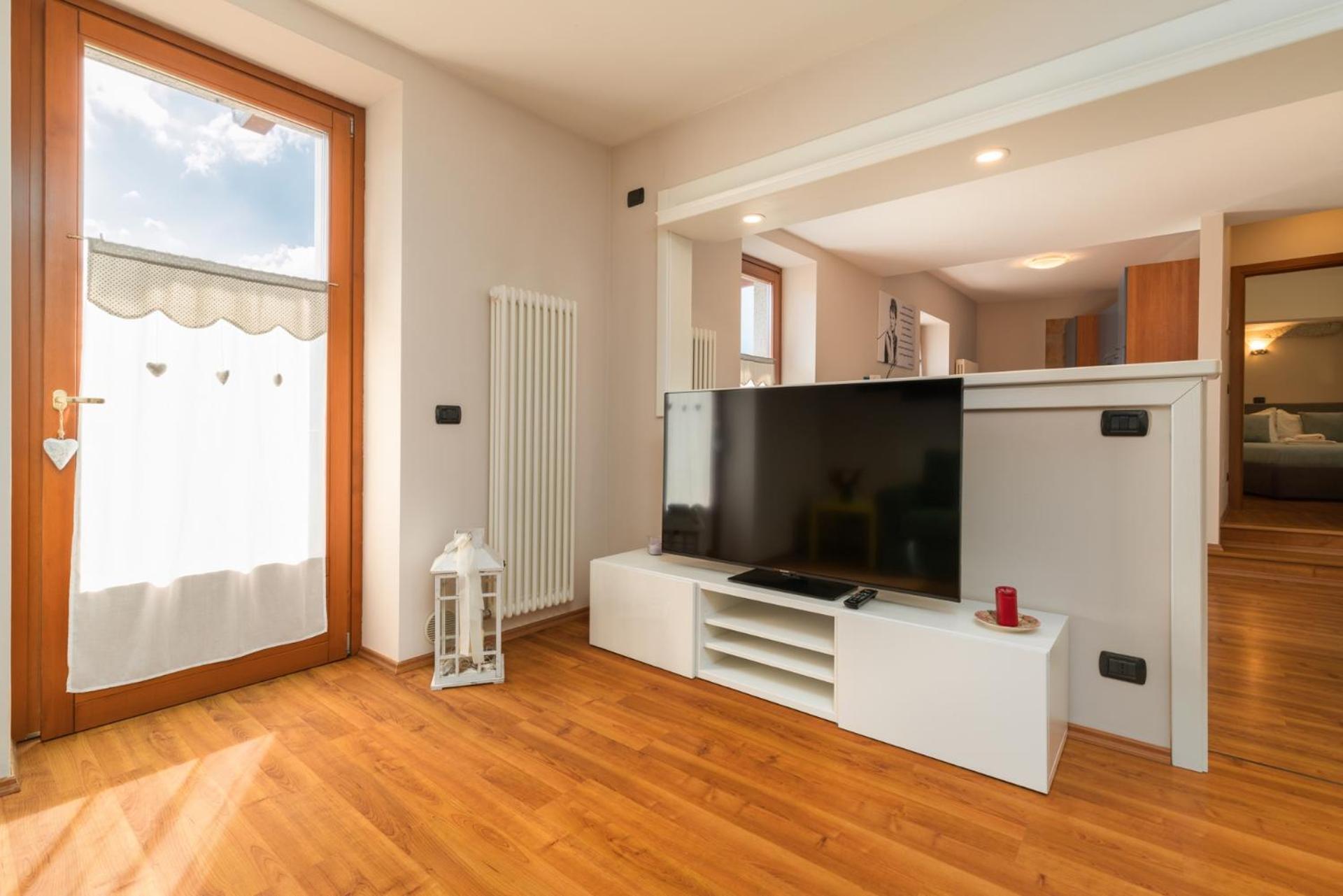 Appartement Casa Monica Ledro Family à Mezzolago Extérieur photo